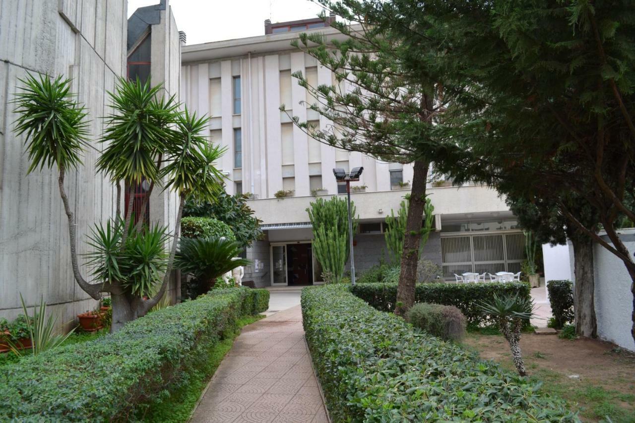 Centro Giovanile Padre Minozzi Hotel Policoro Kültér fotó