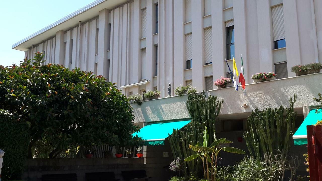 Centro Giovanile Padre Minozzi Hotel Policoro Kültér fotó